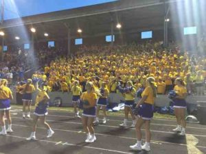 rmhs-crowd2-s